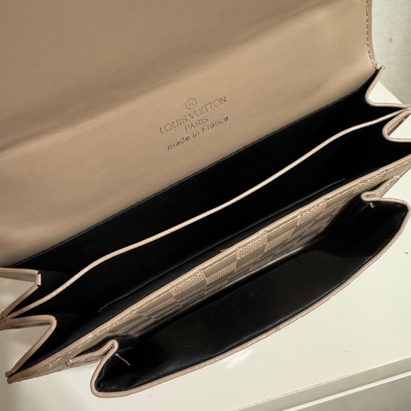 Handbag - Picture 2 of 7